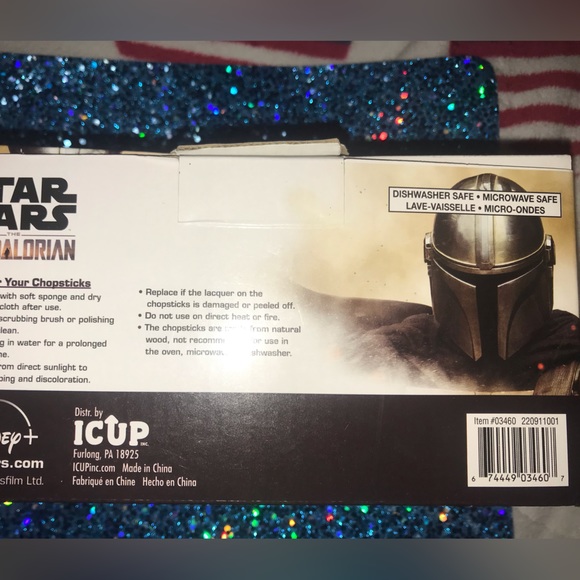 Star Wars The Mandalorian ramen mug with chopsticks. New in box - Picture 3 of 7
